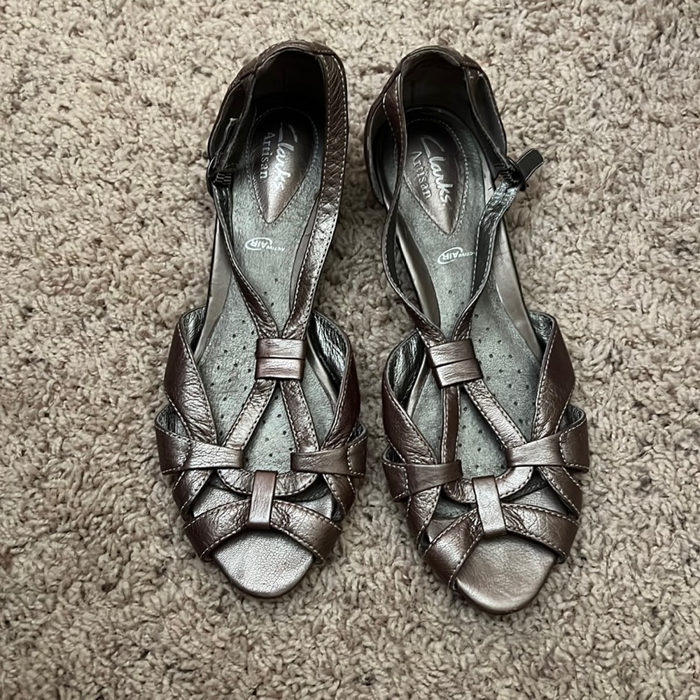 Clark Artisan Metallic Silver Heel / Sandals
